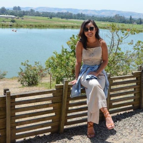 Meet your Posher, Sueah - Picture 1 of 1